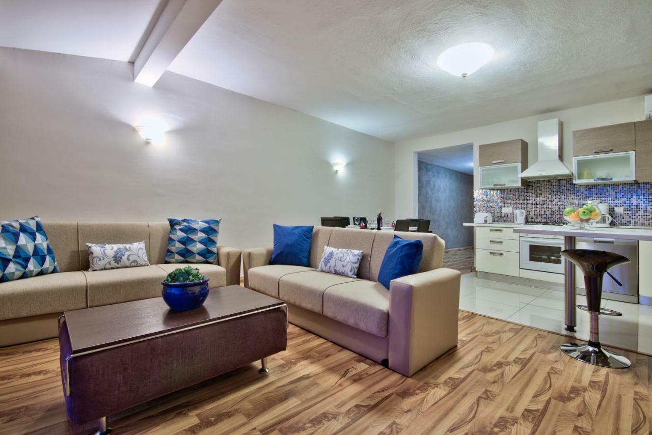Spinola Court - Stunning Seaview Apartment & Penthouse On Spinola Bay By Shortletsmalta San Ġiljan Exterior foto