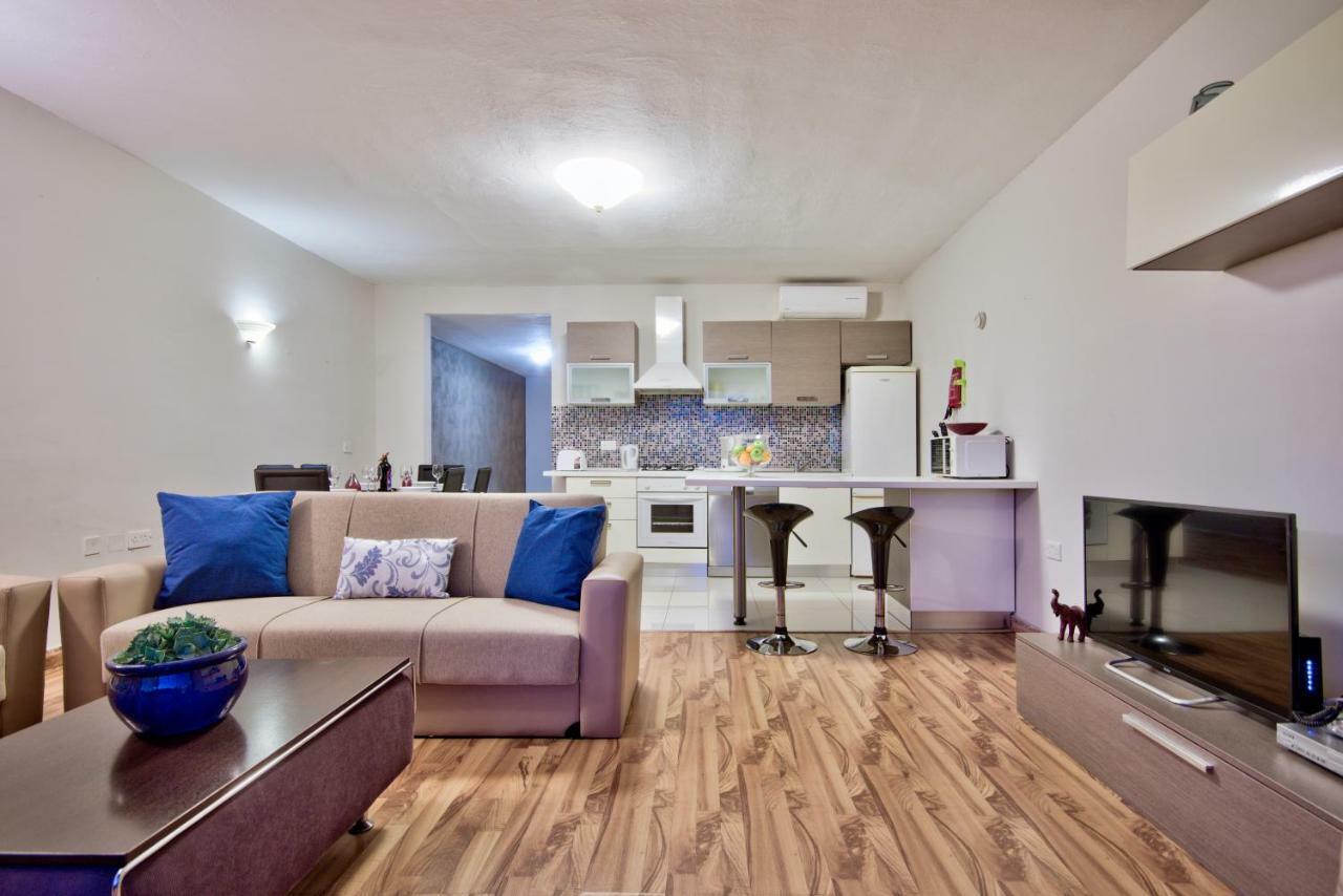 Spinola Court - Stunning Seaview Apartment & Penthouse On Spinola Bay By Shortletsmalta San Ġiljan Exterior foto